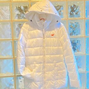 💖 HOLLISTER Winter White Puffer Coat -